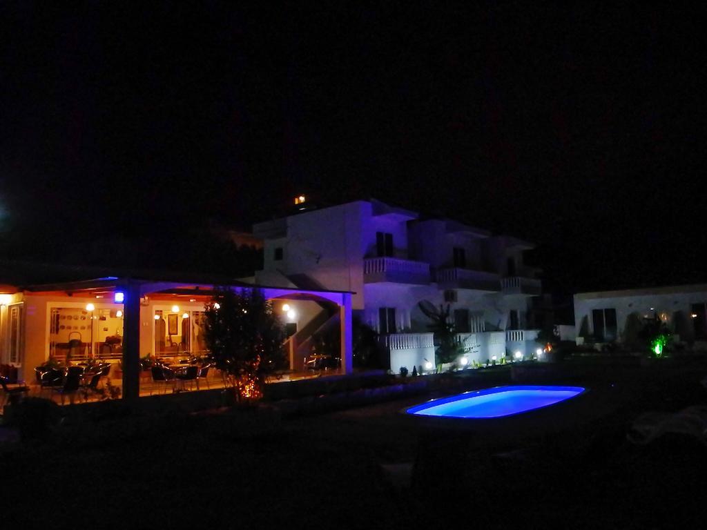 Gardenia Hotel Периса Екстериор снимка